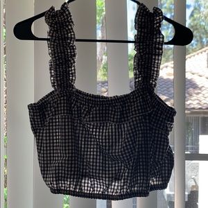 Ruffled sleeve crop top